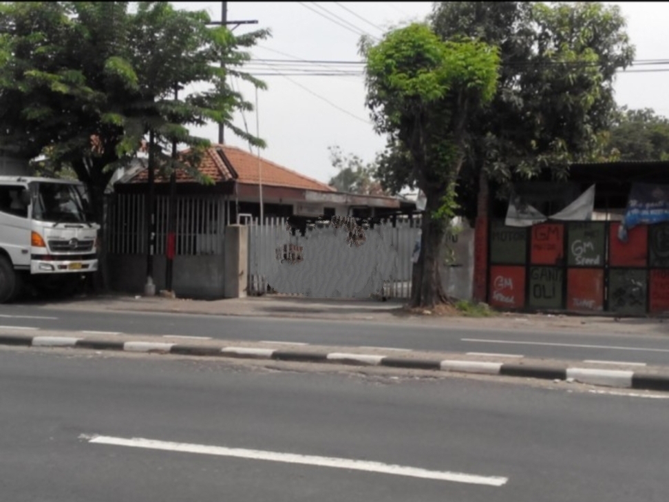 Bangunan Ex Pabrik Lokasi Nol Jalan Raya Kletek 