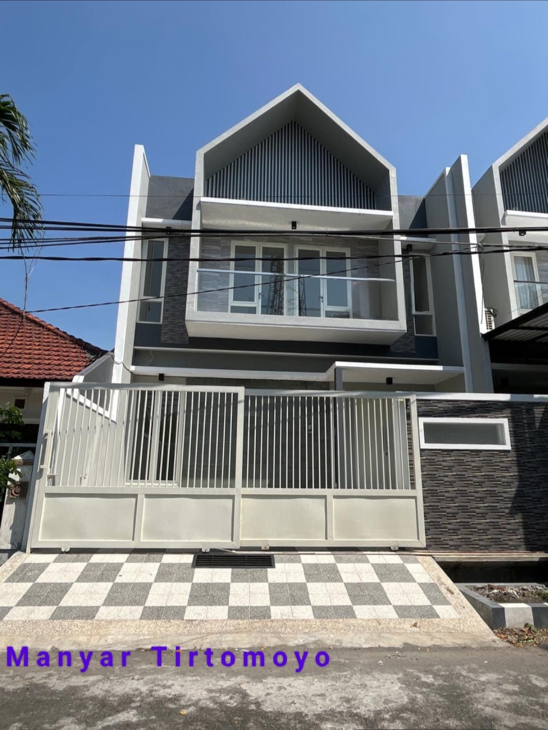 Rumah Baru Gress model Scandinavian lokasi Manyar Tirtomoyo Surabaya 